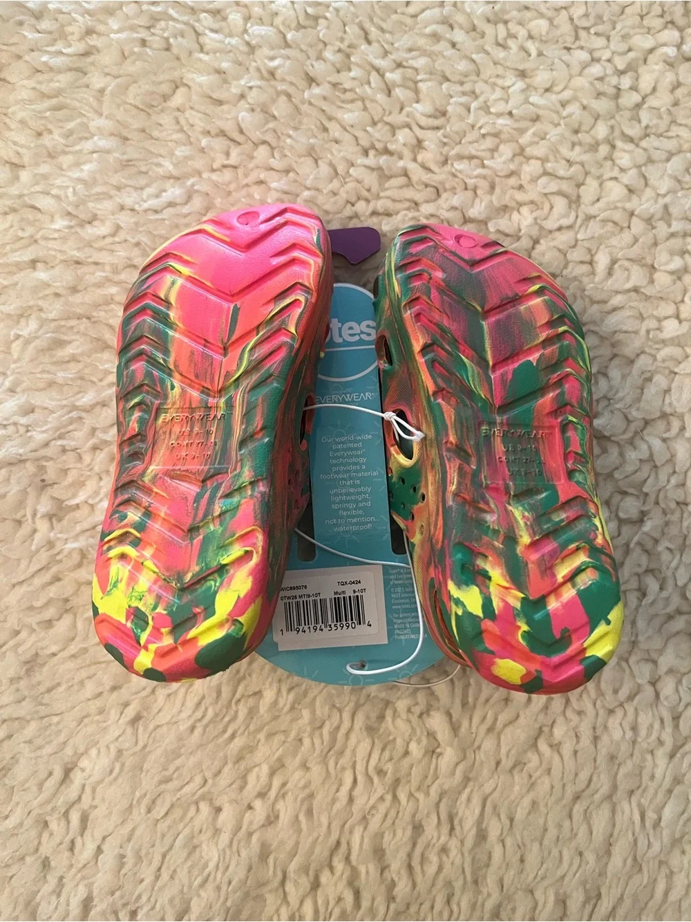 NWT Totes Kids Everywear Splash & Play Clogs - Mutli-Color Toddler Size 9/10